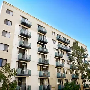 https://mont-clare-boutique-apartments.hotelsperth.org